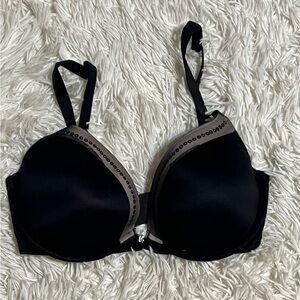 Fabulous by Victoria’s Secret bra size 32DD